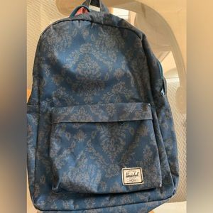 Herschel Supply Co. ladies or men backpack. I used for the office.